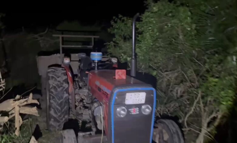 சட்டவிரோத மணல் அகழ்வில் ஈடுபட்ட நான்கு வாகனங்கள் கைப்பற்றல்: இருவர் கைது!