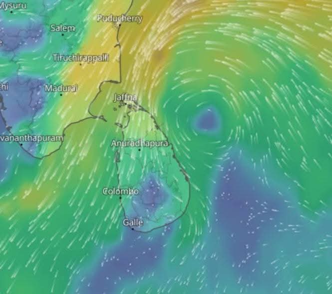 வங்காள விரிகுடாவில் உருவாகிய வலுக்குறைந்த வளிமண்டல மேலடுக்கு சுழற்சி வடக்கு மாகாணத்துக்கு அண்மையில்!