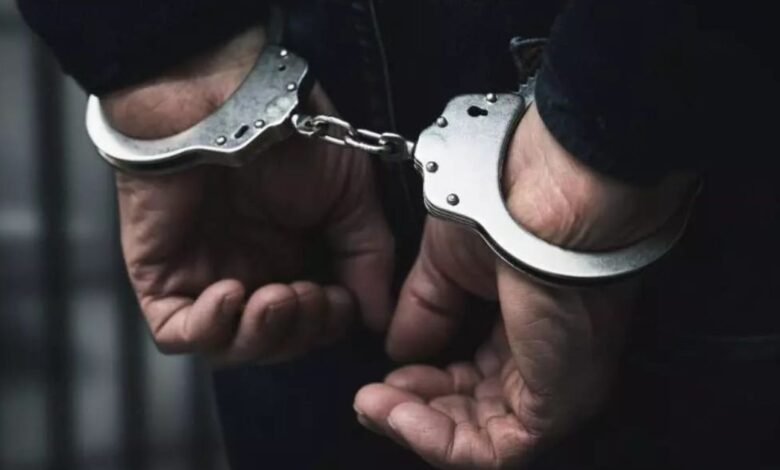 வெளிநாட்டிலிருந்துபோதைப் பொருள் கடத்தியவர் மற்றும் அழைத்துபோக காத்திருந்தவர்கள் என மூவர் கைது!