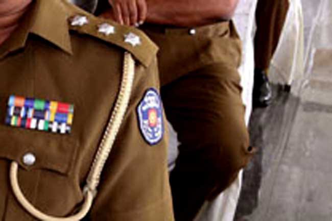 பொலிஸ் அதிகாரிகள் ஒரே இடத்தில் மூன்று ஆண்டுகளுக்கு மேல் பணியாற்ற அனுமதி இல்லை - பொதுப் பாதுகாப்பு அமைச்சர்!