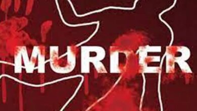 கொழும்பு ஆட்டுப்பட்டி தெருவில் கூரிய ஆயுத்ததால் குத்திக் கொலை!