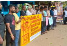 சொல்லிசைப் பாடகர் சங்கீத்சனை விடுதலை செய்யக்கோரி வல்வெட்டித்துறையில் போராட்டம்!