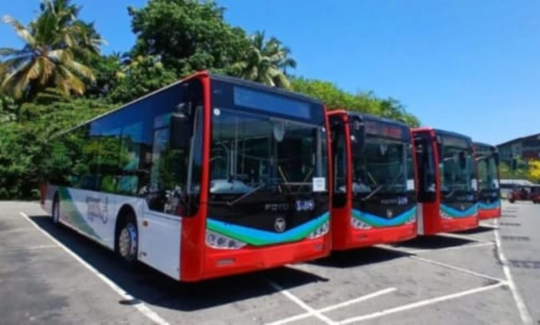 அரசின் மெட்ரோ பேருந்து சேவையானது வரிசெலுத்துவோருக்கு சுமையான அமையும்:கெமுனு விஜயரத்ன குற்றச்சாட்டு!