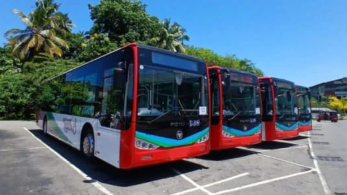 அரசின் மெட்ரோ பேருந்து சேவையானது வரிசெலுத்துவோருக்கு சுமையான அமையும்:கெமுனு விஜயரத்ன குற்றச்சாட்டு!