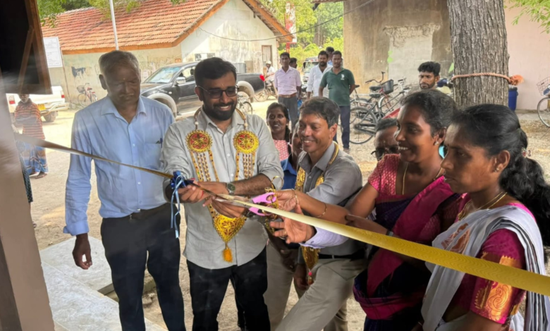 நெடுந்தீவு மகளிரின் பொருளாதார வலுவூட்டலுக்கு நிலையம் திறந்து வைப்பு!
