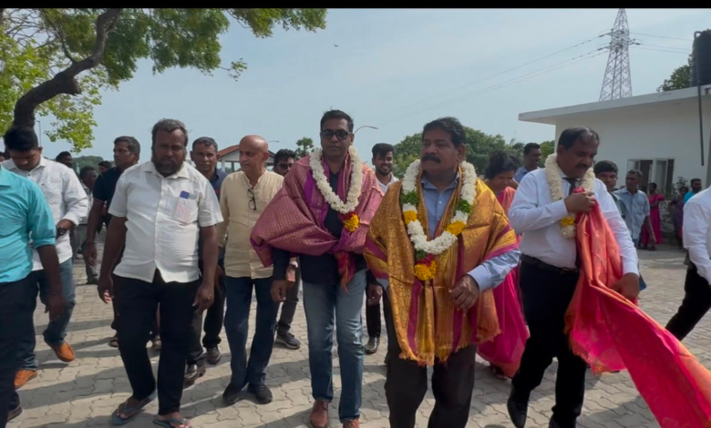 வடக்கு மீனவர்களுக்கு படகுகள் வழங்கி வைப்பு!