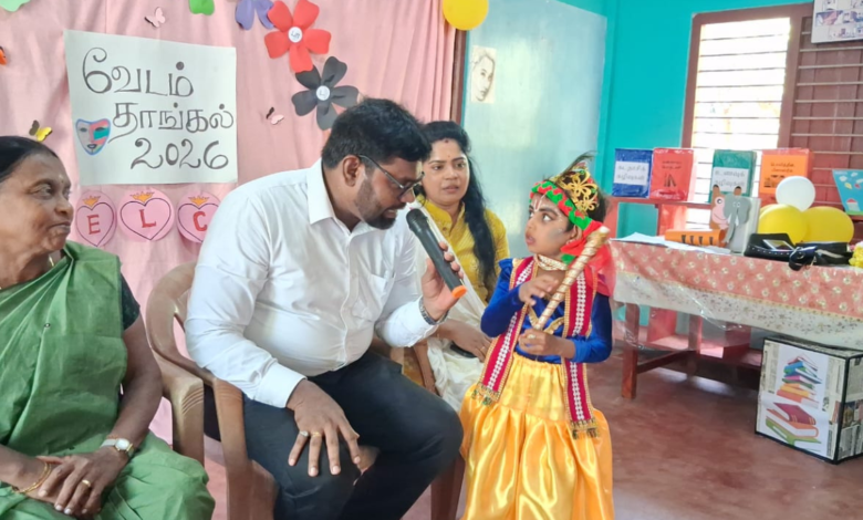 சுடர் ஒளி முன்பள்ளிச் சிறார்களின் வேடம் தாங்கல் நிகழ்வு!