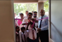 நெடுந்தீவில் பாடசாலை வகுப்பறைக் கட்டடத்தை திறந்து வைத்த அமைச்சர் சந்திரசேகர்!