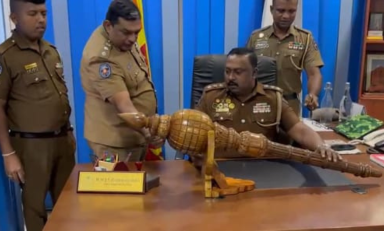 மாயமான வவுனியா மாநகர சபை செங்கோல் மீட்பு!