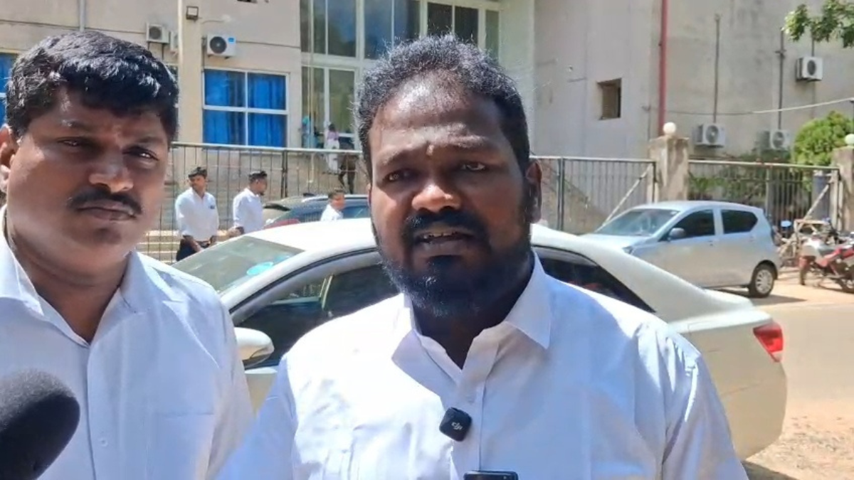 சாவகச்சேரி நகரசபை முன்னாள் உப தவிசாளரின் இடைக்கால உத்தரவு கோரி தாக்கல் செய்த வழக்கை தள்ளுபடி!